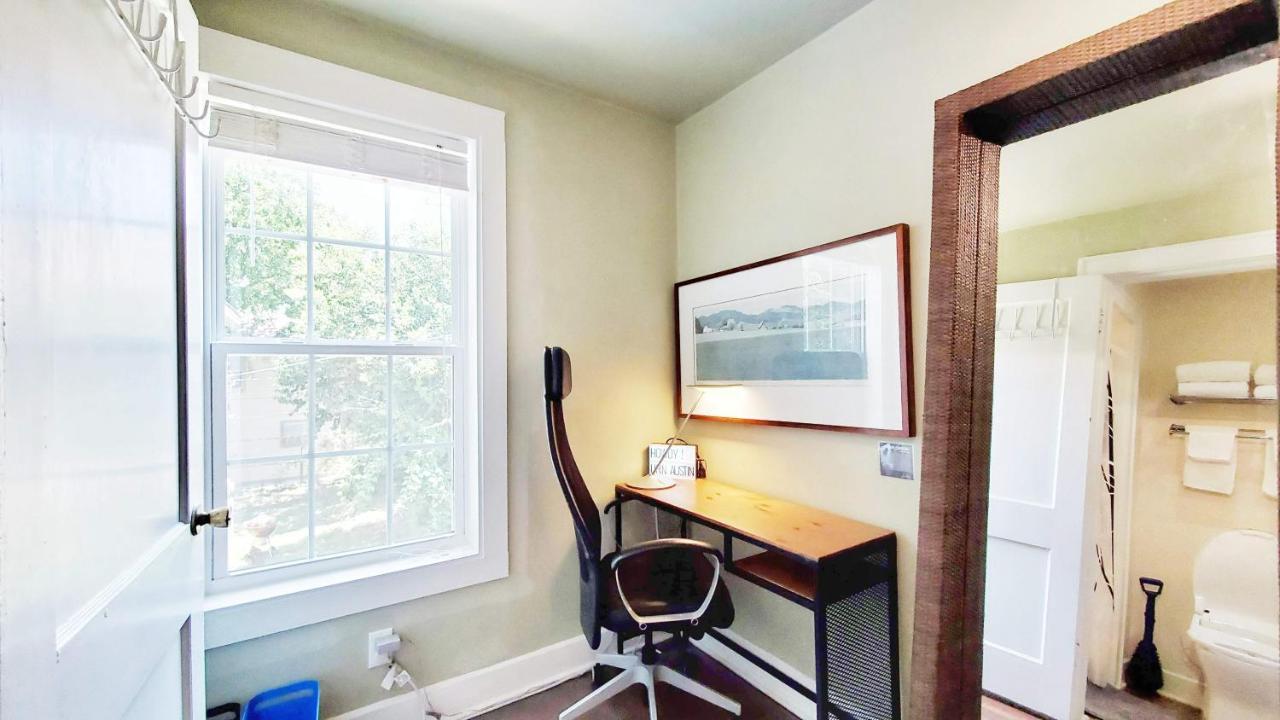 Ut Moody Center Downtown Eco Pecan Tree House Free Wifi Parking Quiet Office Остин Екстериор снимка