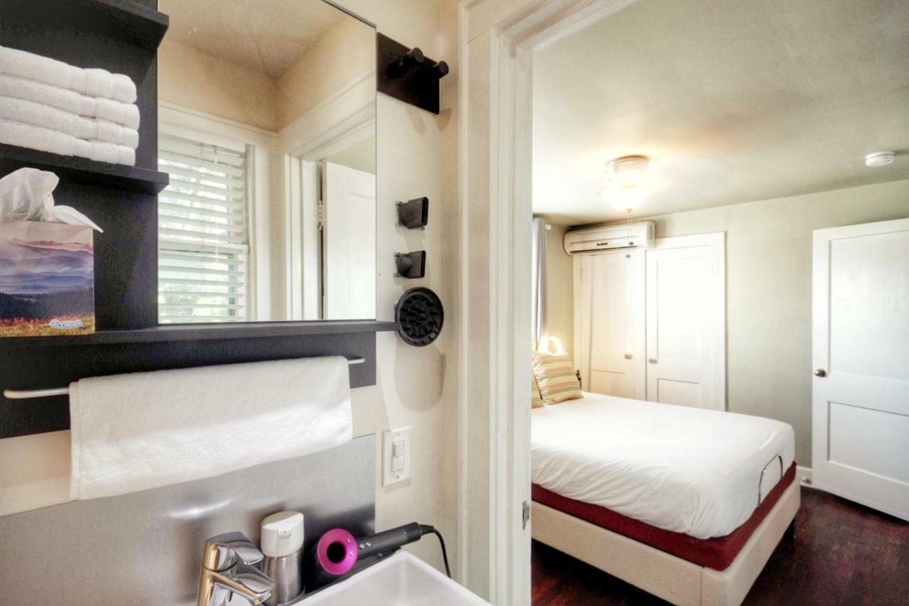 Ut Moody Center Downtown Eco Pecan Tree House Free Wifi Parking Quiet Office Остин Екстериор снимка